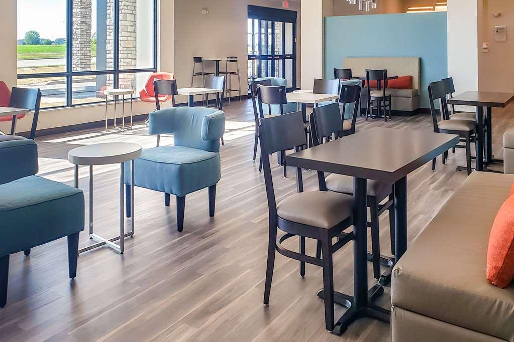 MainStay Suites Waukee-West Des Moines Restaurant foto